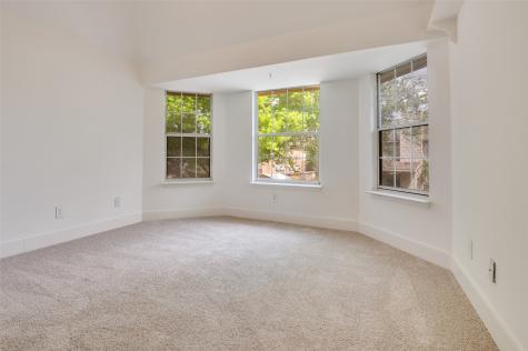 6215 Kingswood Drive Arlington TX 76001