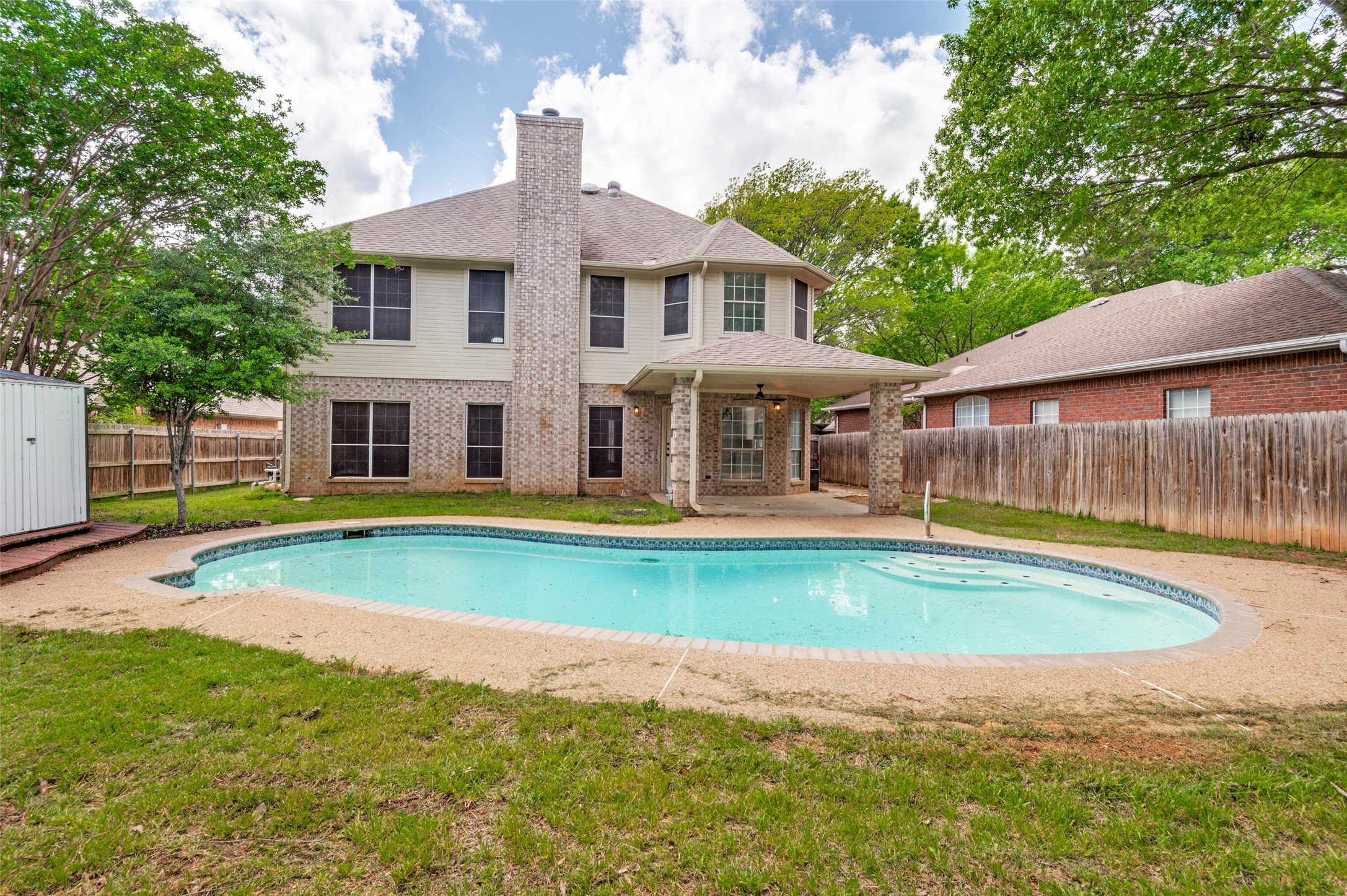 6215 Kingswood Drive Arlington TX 76001