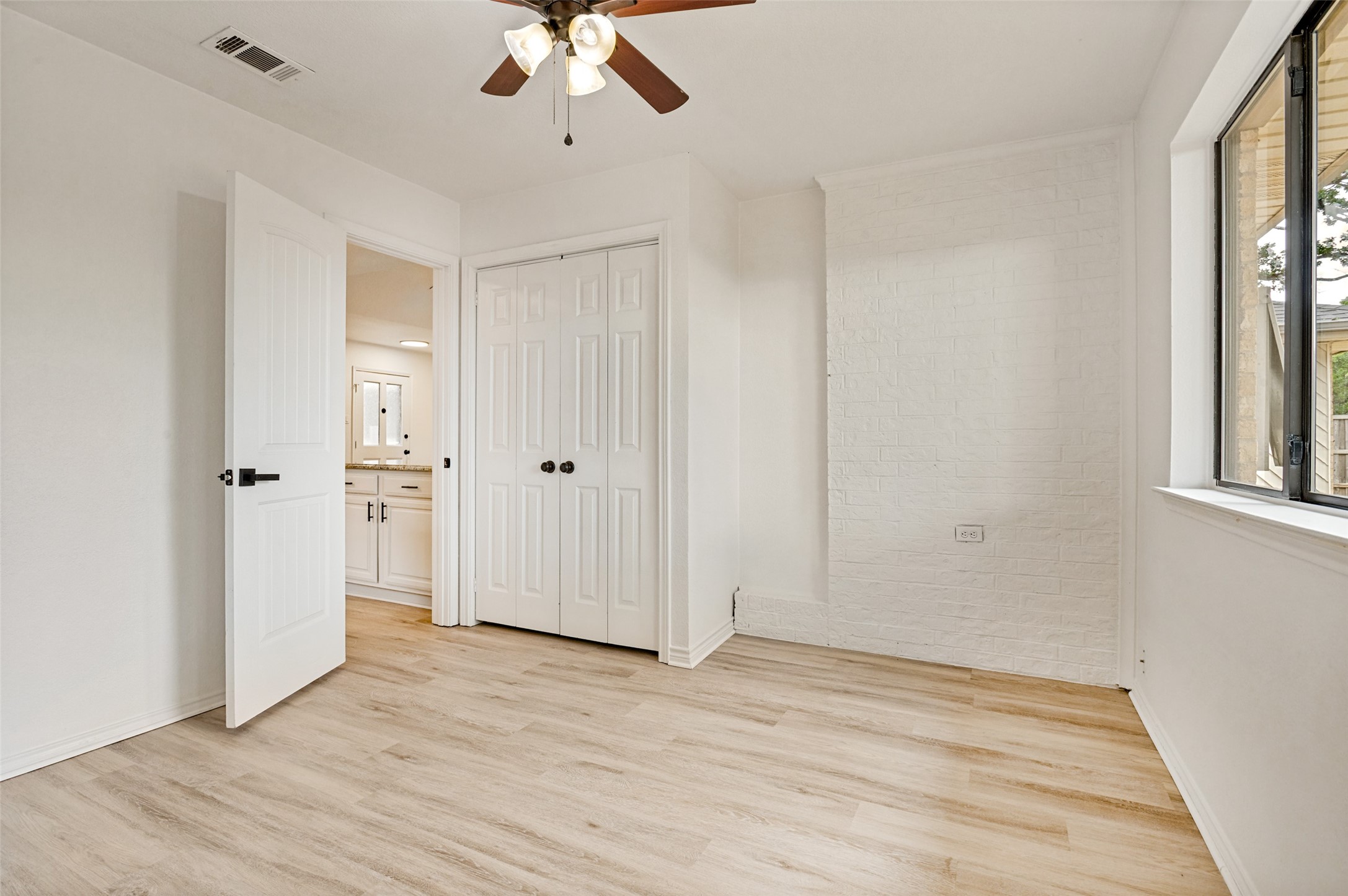 3524 Sweet Bedford TX 76021