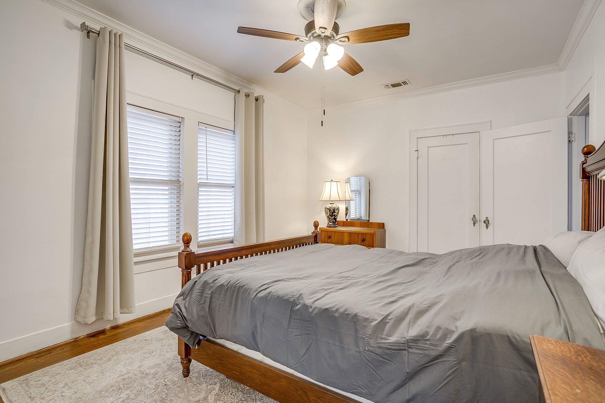 2119 Stanley Avenue Fort Worth TX 76110