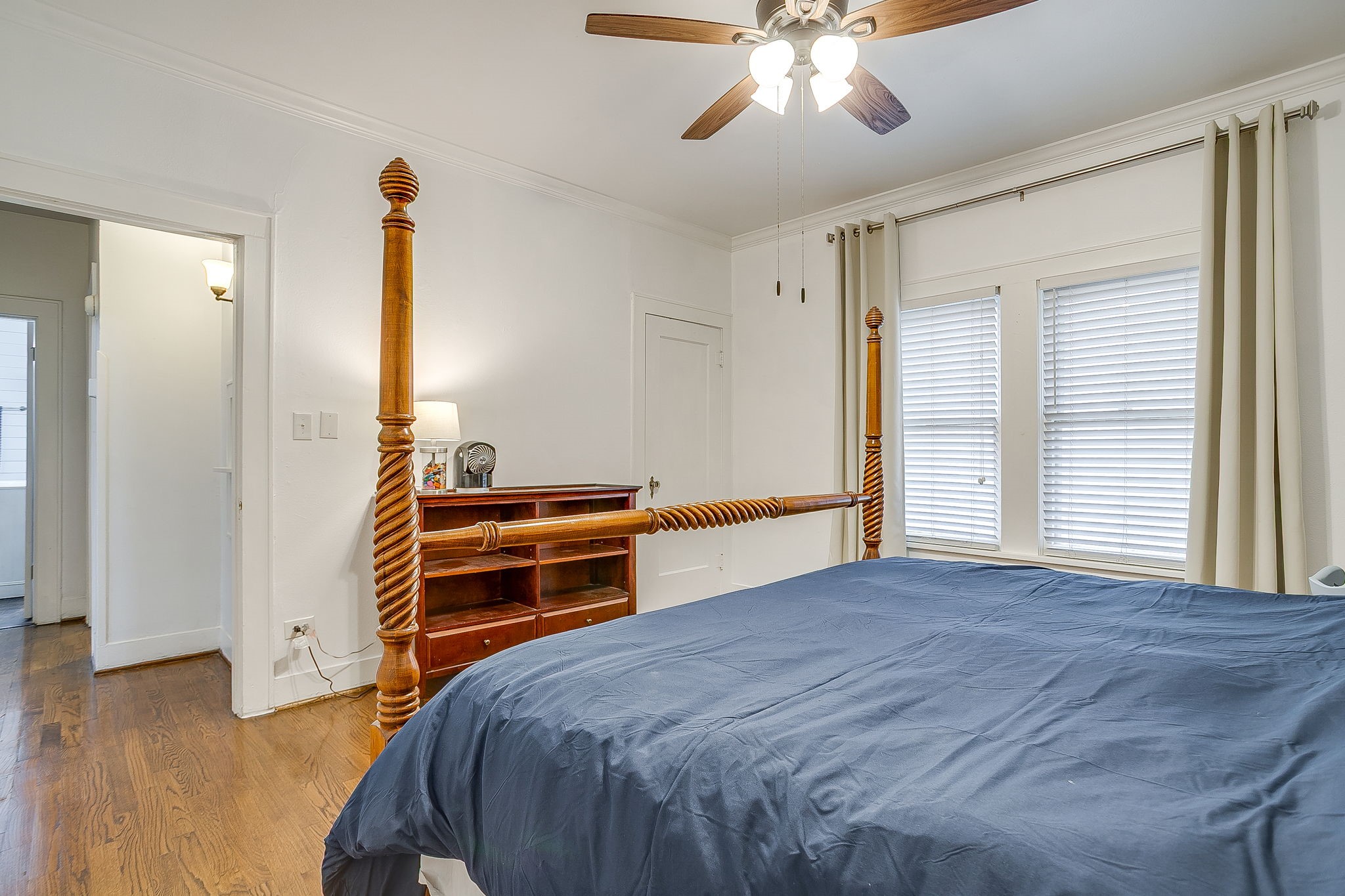 2119 Stanley Avenue Fort Worth TX 76110