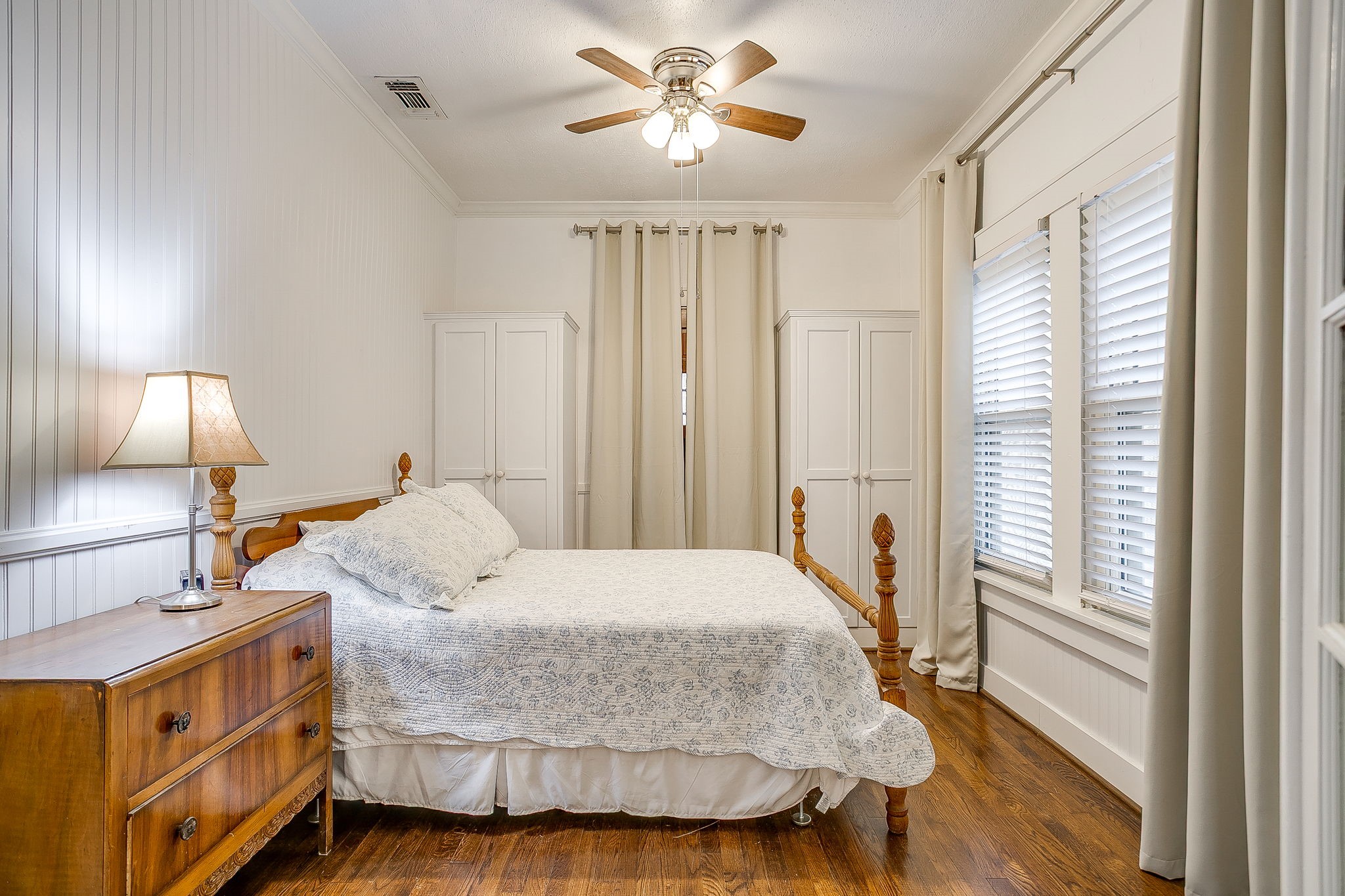 2119 Stanley Avenue Fort Worth TX 76110