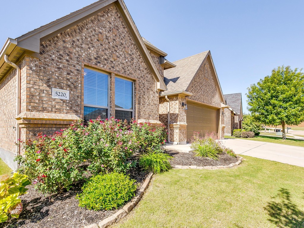 5220 Katy Rose Court Fort Worth TX 76126