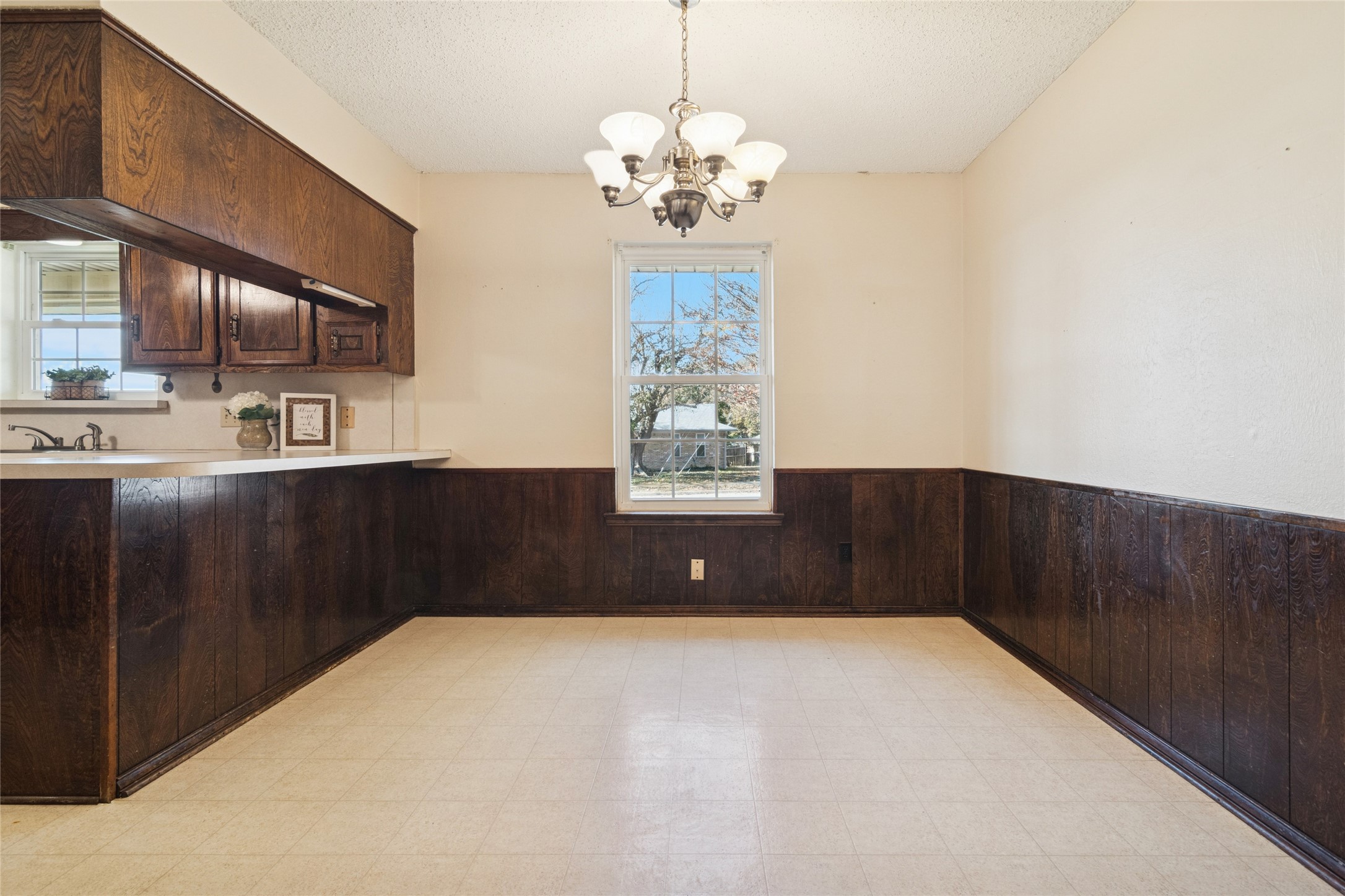 941 Maple Street Howe TX 75459