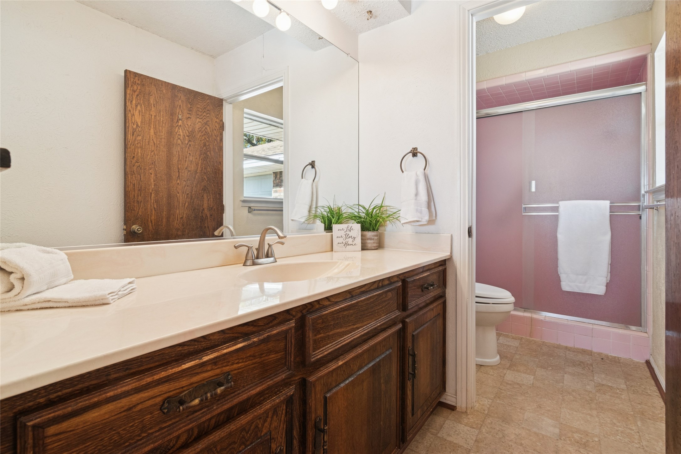 941 Maple Street Howe TX 75459