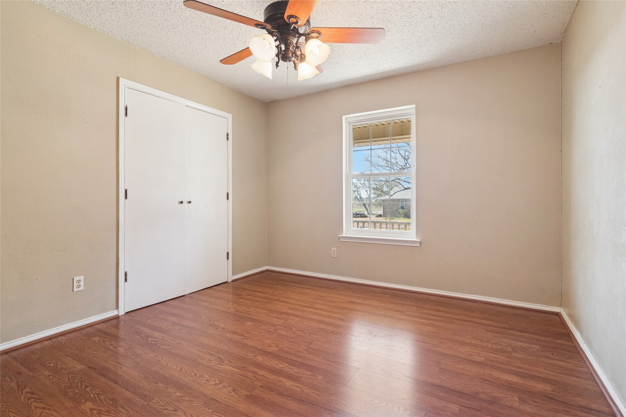 941 Maple Street Howe TX 75459