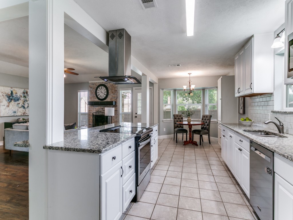 1605 Bedford Oaks Drive Bedford TX 76021