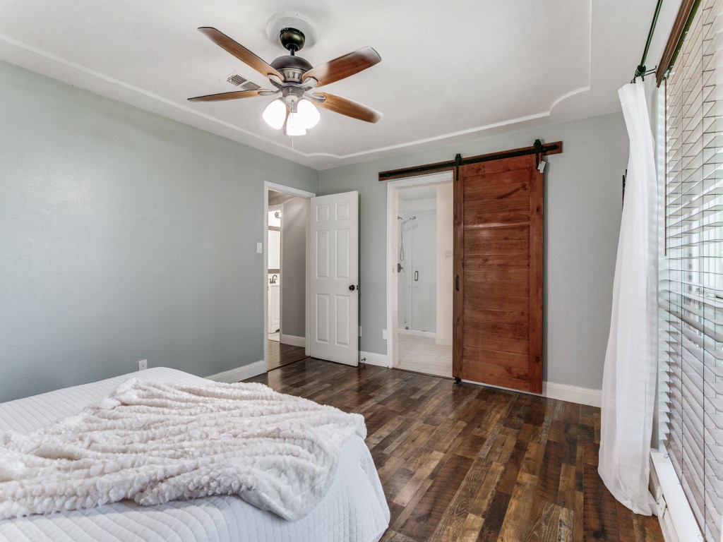 1605 Bedford Oaks Drive Bedford TX 76021