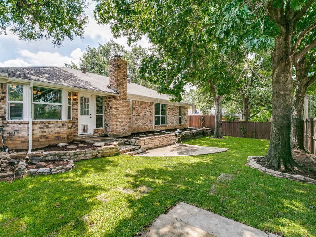 1605 Bedford Oaks Drive Bedford TX 76021