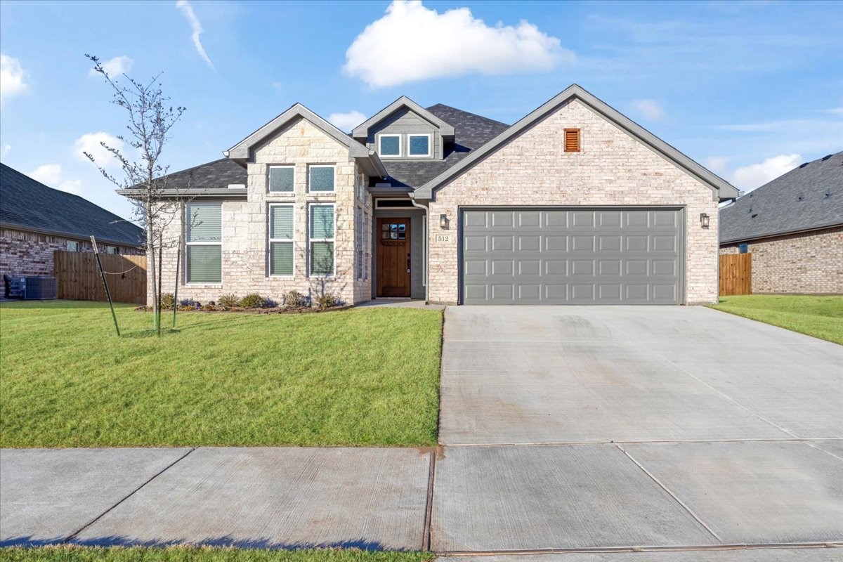 512 Courtney Drive Sherman TX 75092