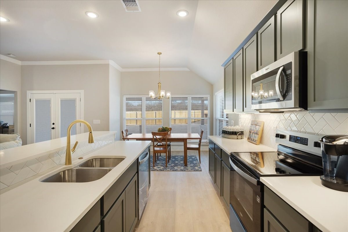 512 Courtney Drive Sherman TX 75092