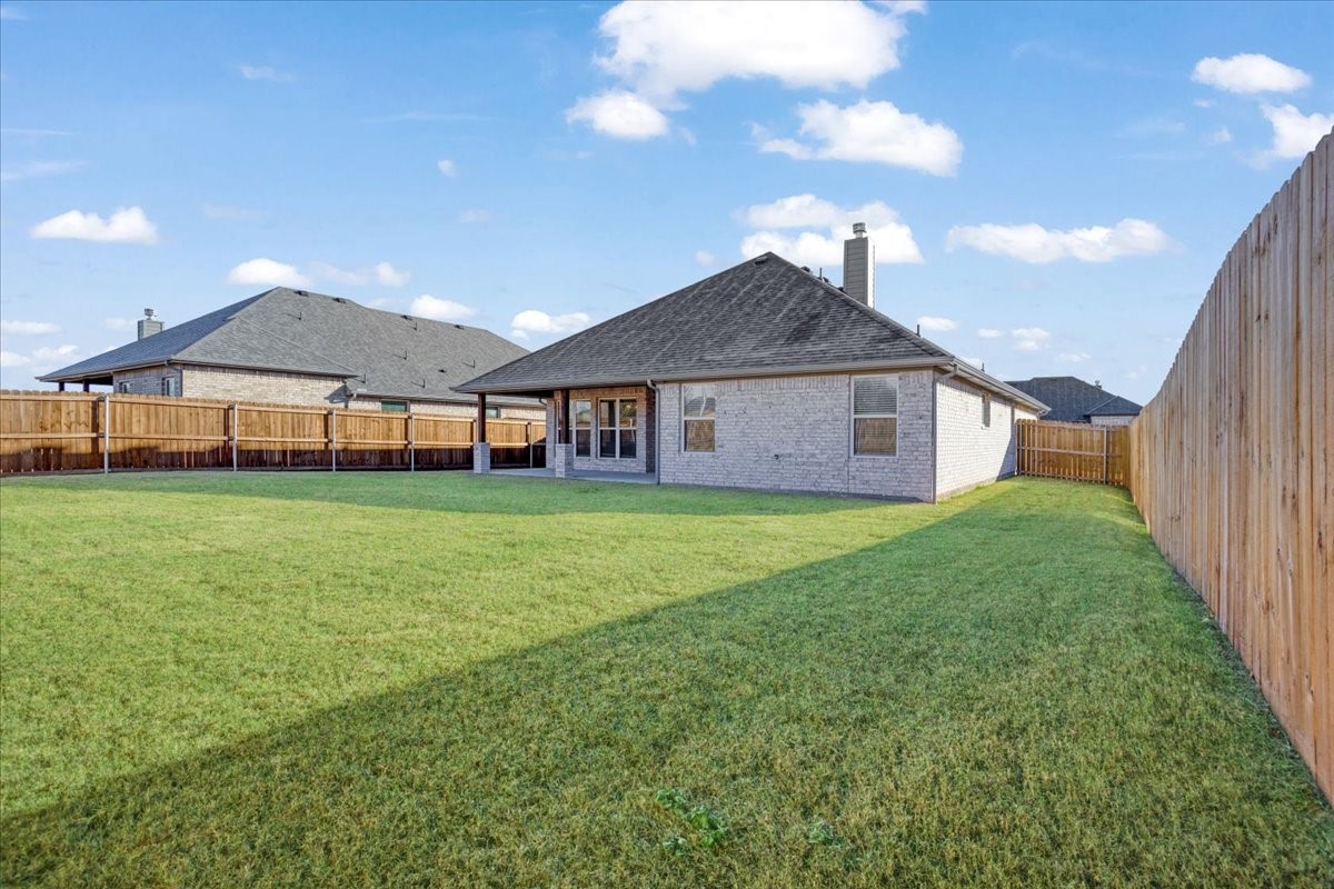 512 Courtney Drive Sherman TX 75092
