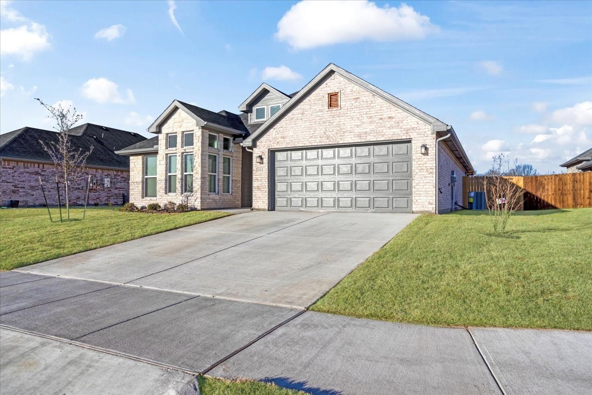 512 Courtney Drive Sherman TX 75092