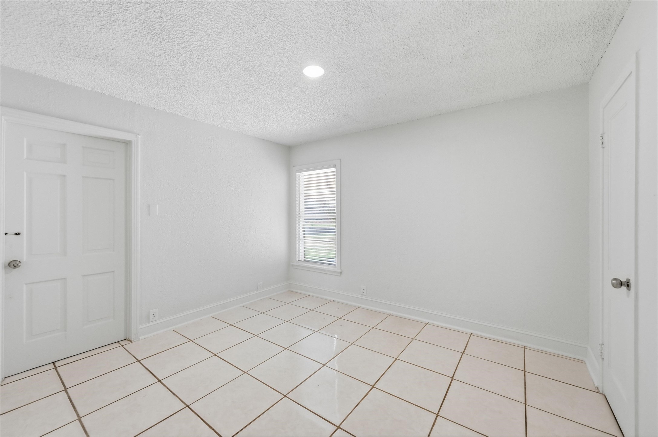 2813 La Monde Terrace Sansom Park TX 76114