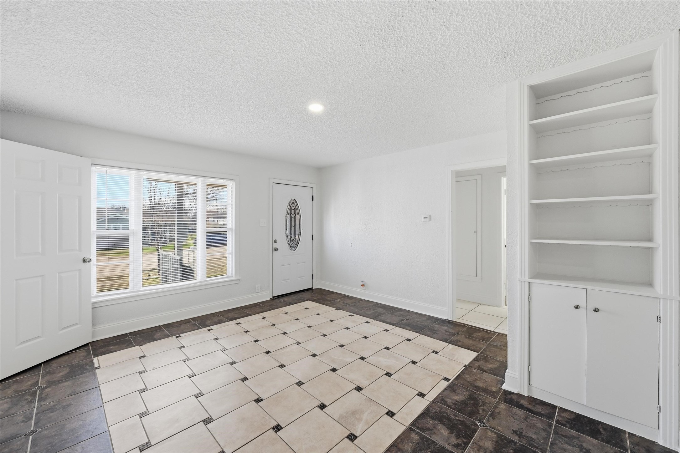 2813 La Monde Terrace Sansom Park TX 76114