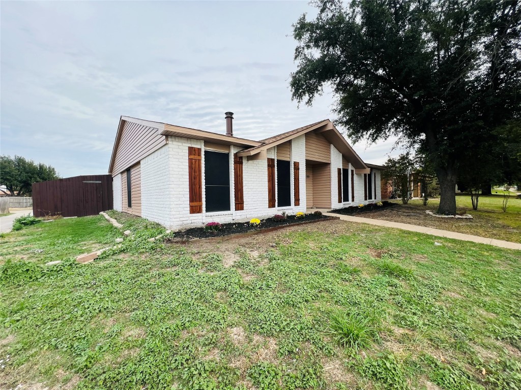 5205 Aberdean Trail Grand Prairie TX 75052