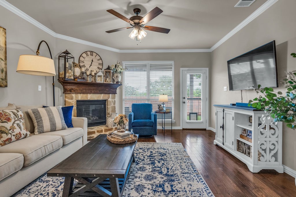612 Sundrop Drive Little Elm TX 75068