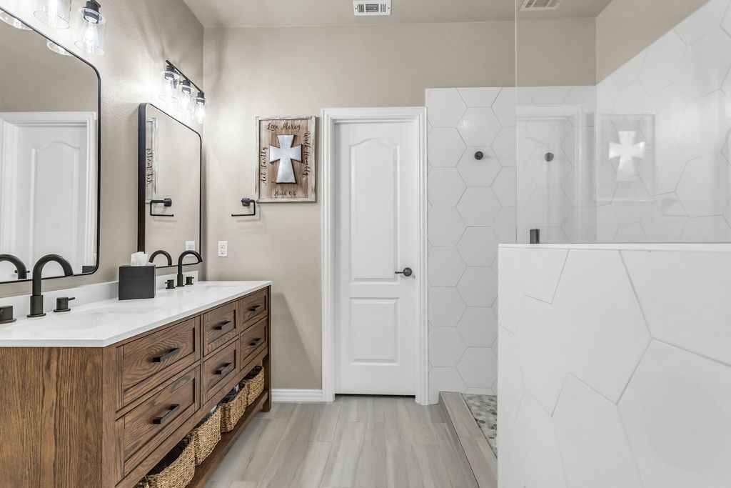 612 Sundrop Drive Little Elm TX 75068