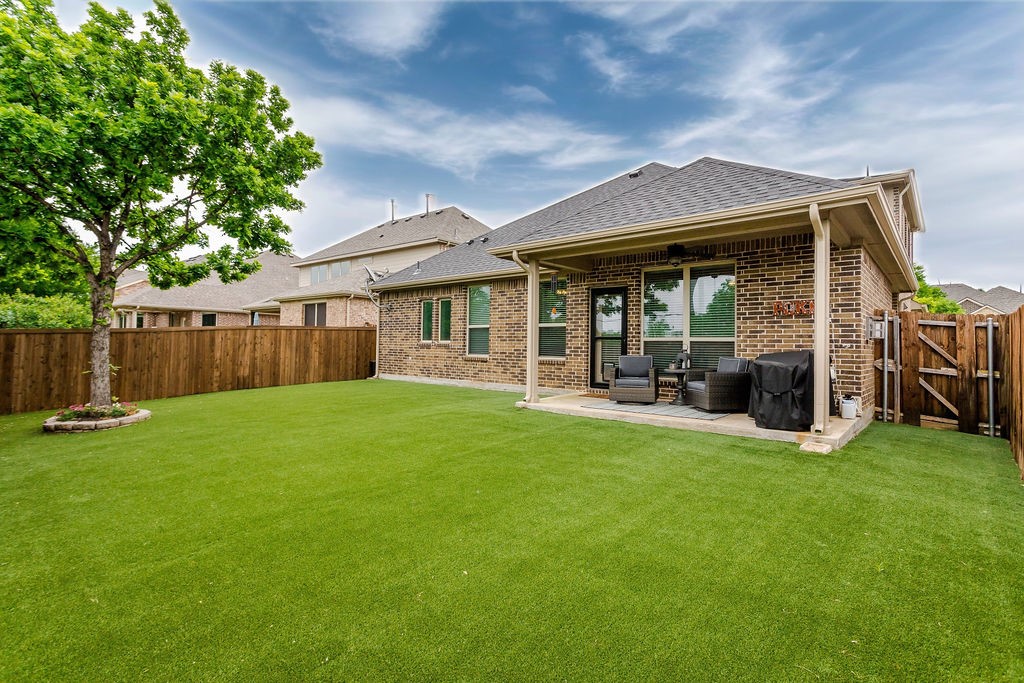 612 Sundrop Drive Little Elm TX 75068