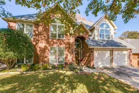 1910 Waterford Drive Grapevine TX 76051