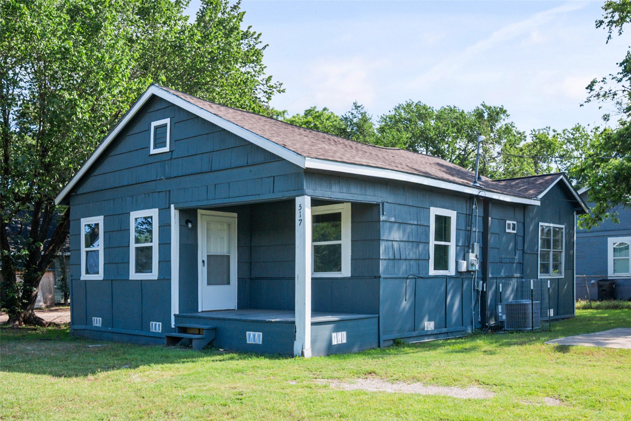 517 S 3rd Street Corsicana TX 75110