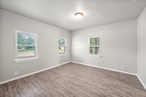 517 S 3rd Street Corsicana TX 75110
