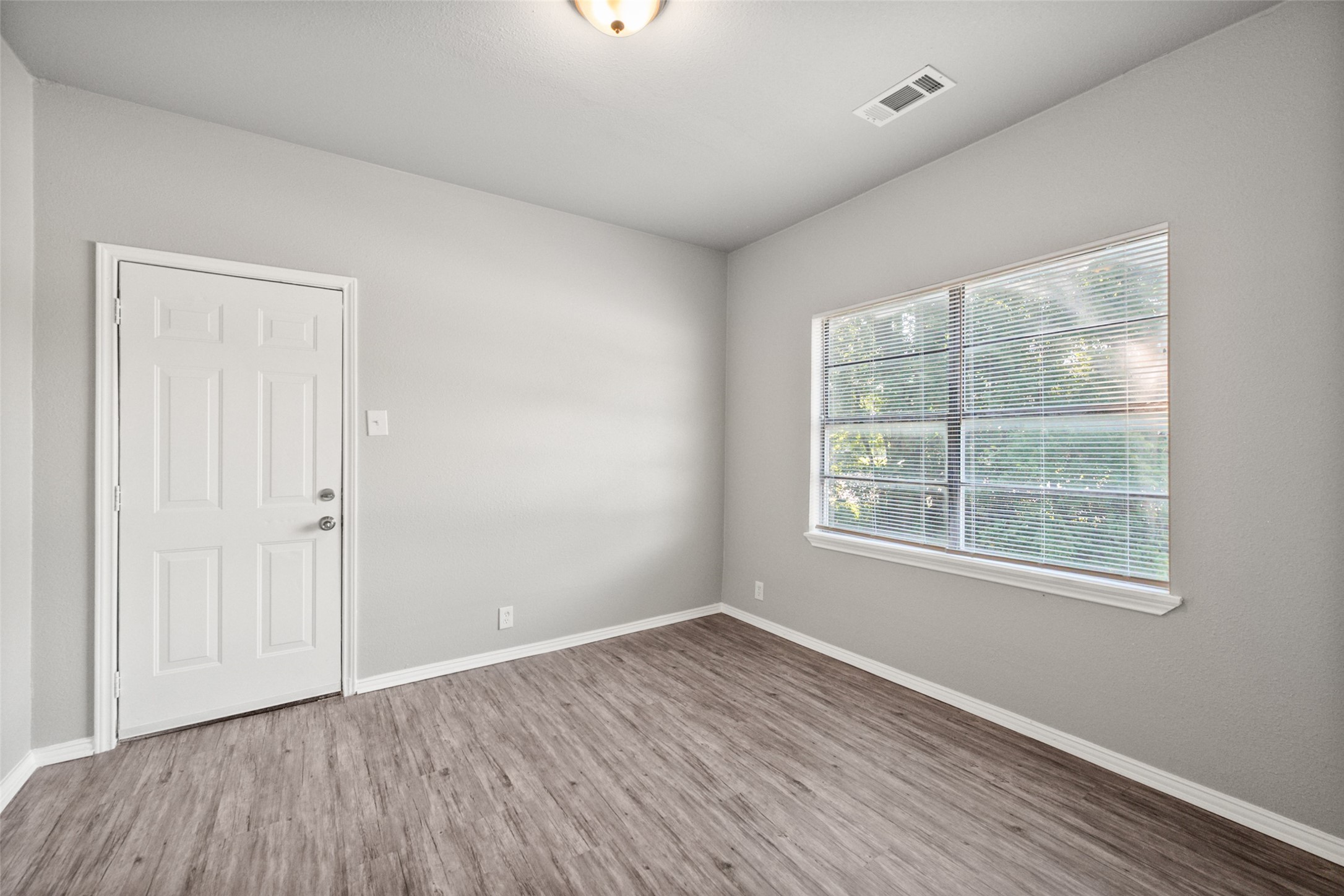 517 S 3rd Street Corsicana TX 75110