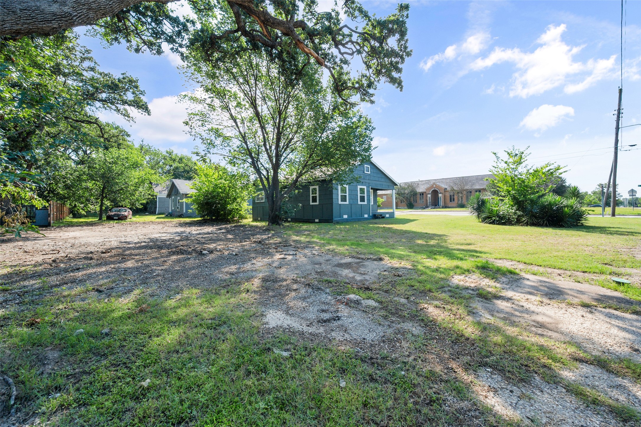 517 S 3rd Street Corsicana TX 75110