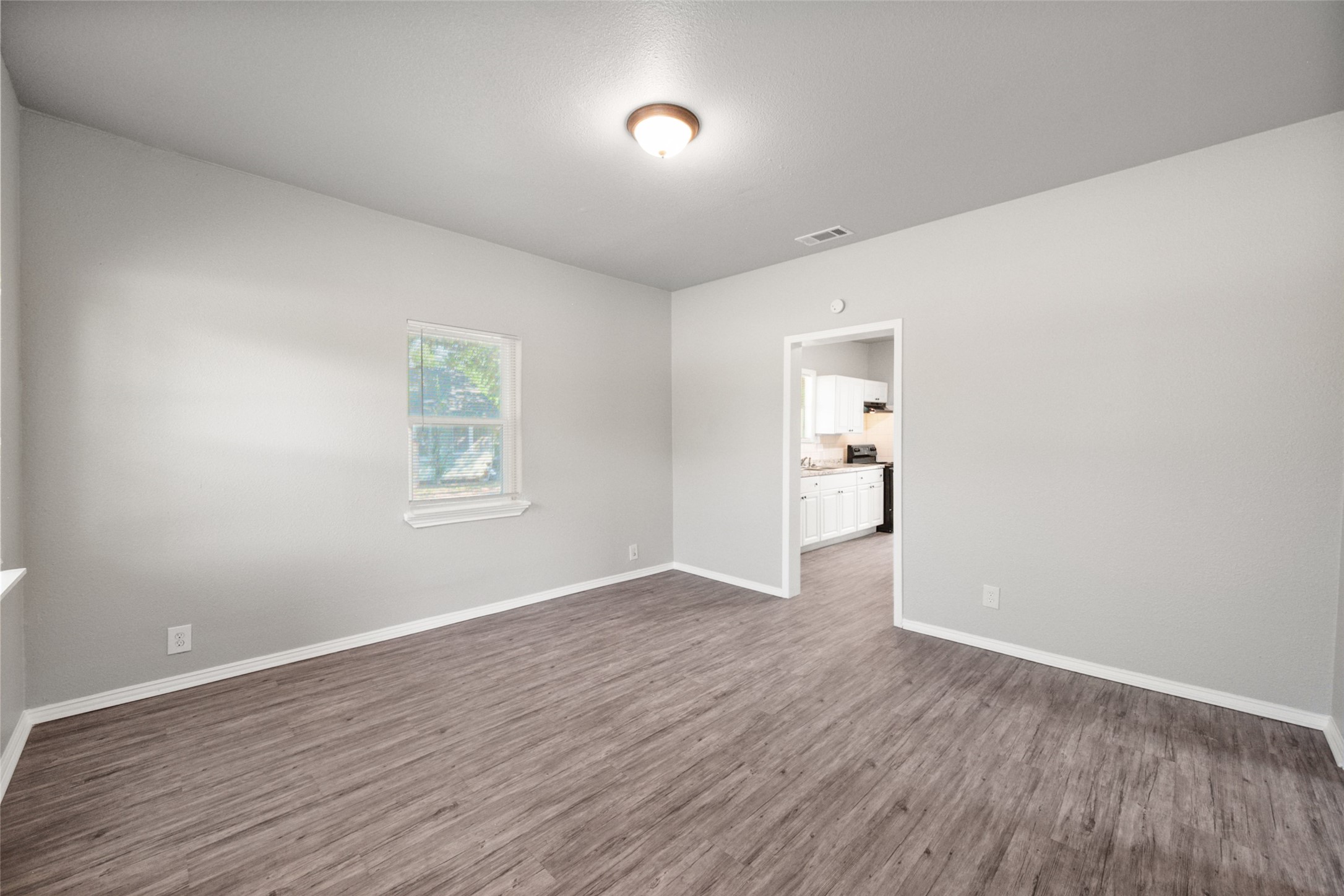 517 S 3rd Street Corsicana TX 75110