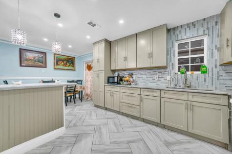1614 Briarwood Lane Irving TX 75061