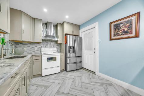 1614 Briarwood Lane Irving TX 75061