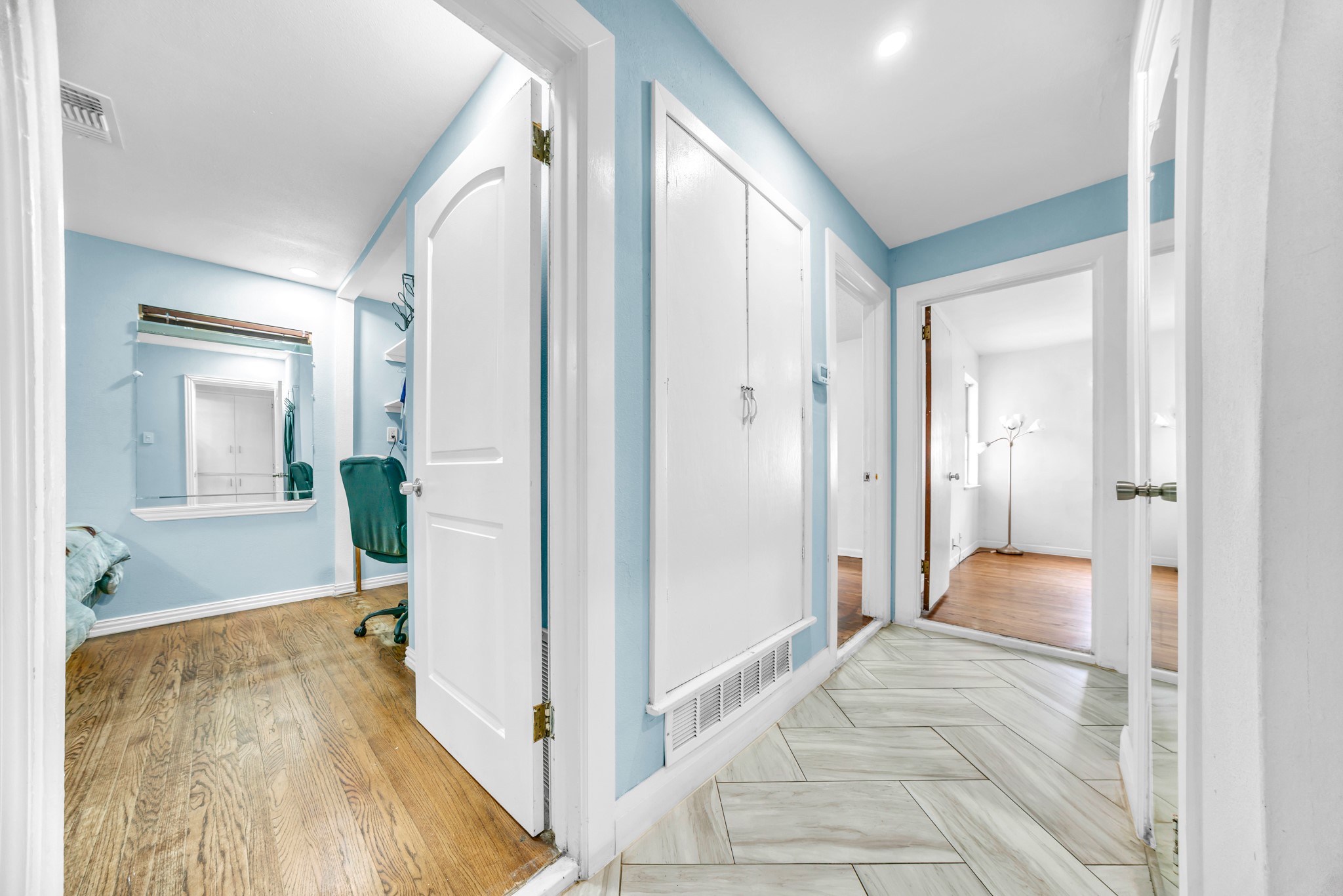 1614 Briarwood Lane Irving TX 75061