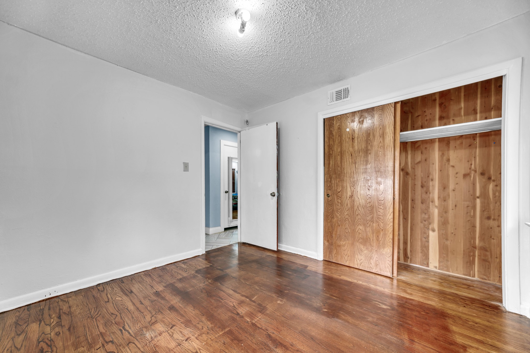1614 Briarwood Lane Irving TX 75061