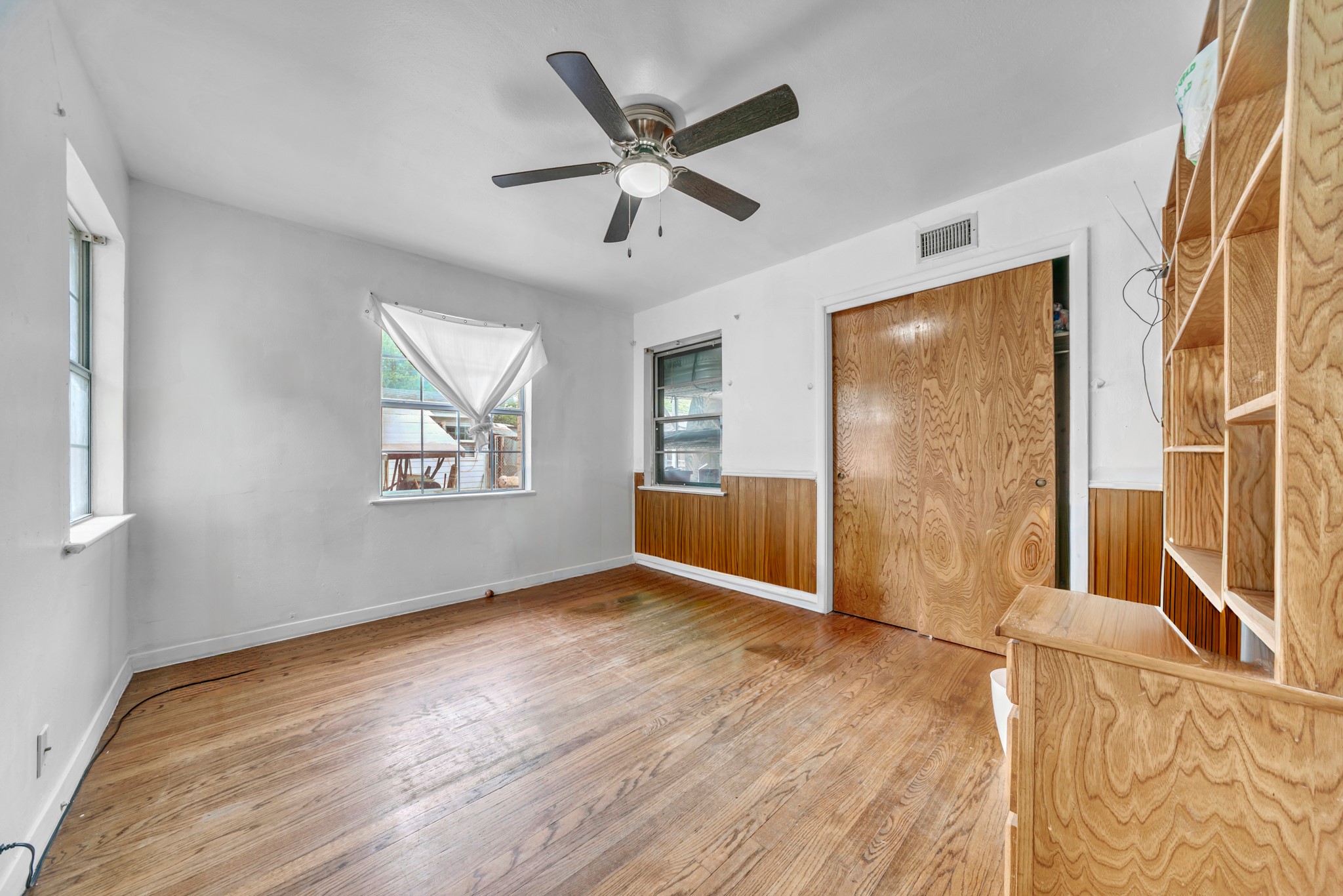 1614 Briarwood Lane Irving TX 75061