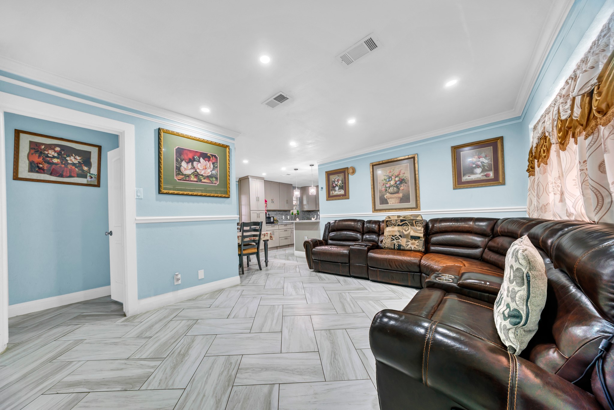 1614 Briarwood Lane Irving TX 75061