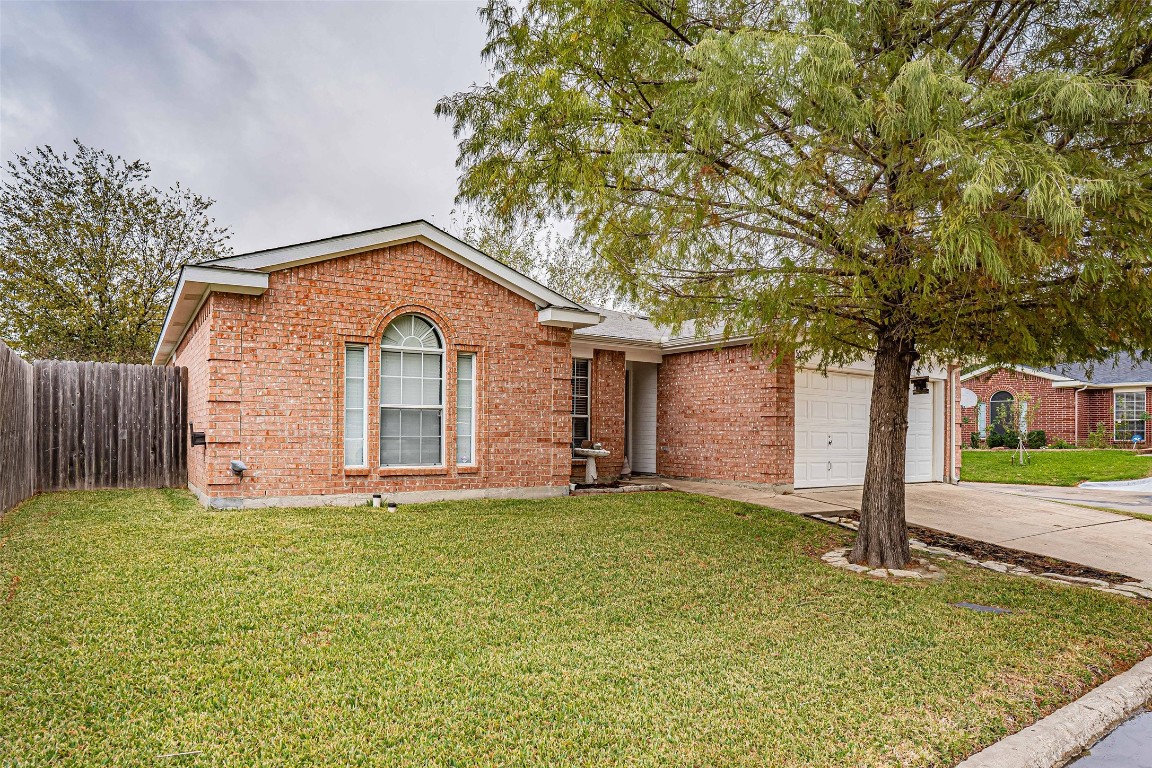 5800 Diamond Oaks Court Arlington TX 76018