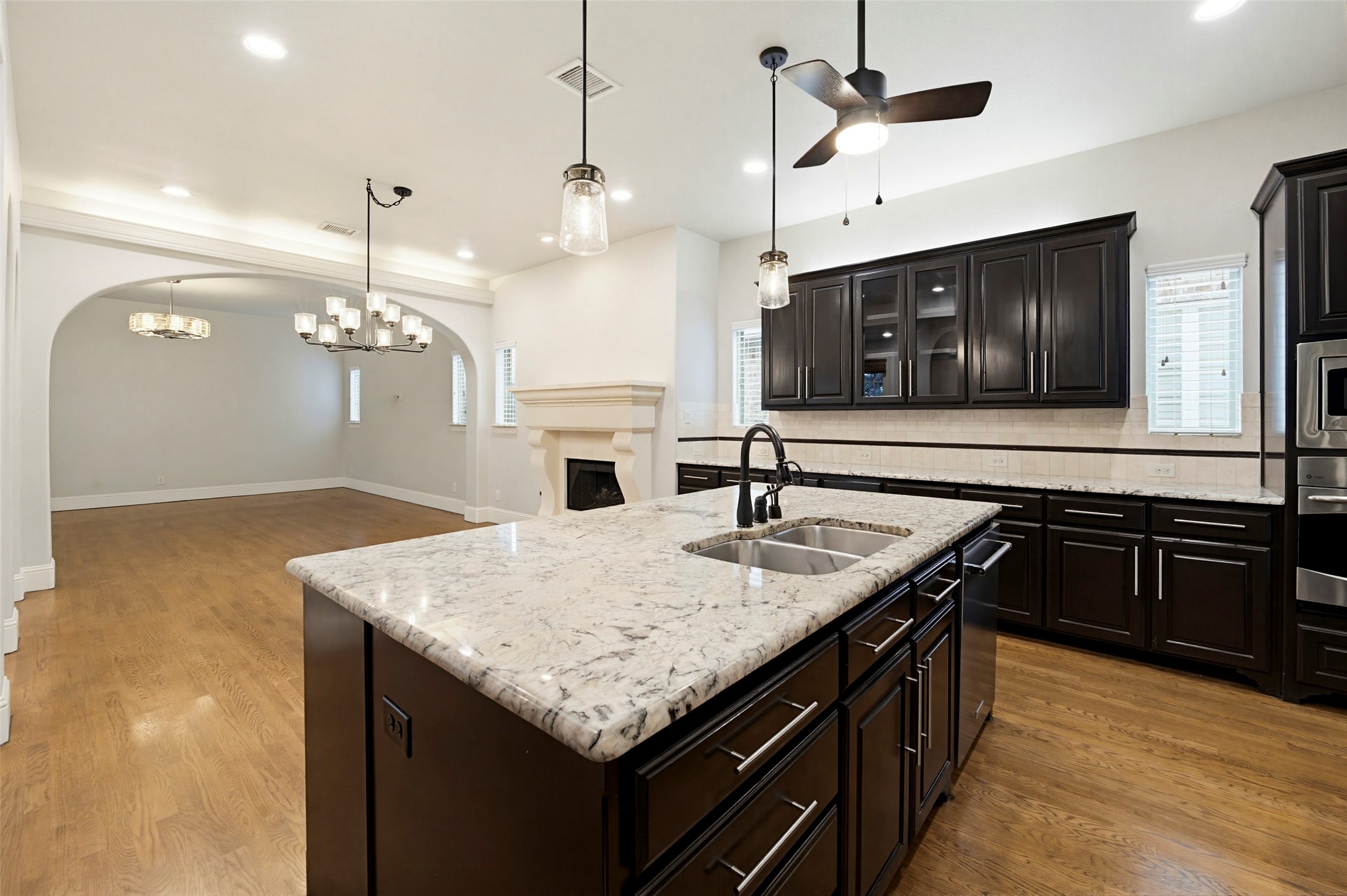 2201 Austin Waters Carrollton TX 75010