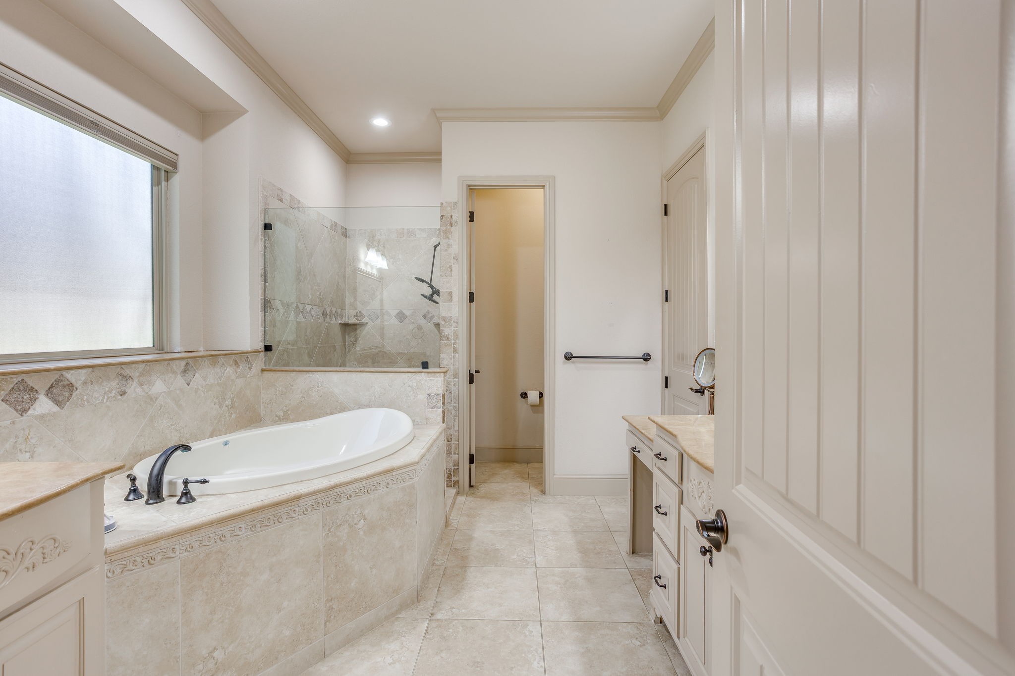 2304 Marseilles Court Granbury TX 76048
