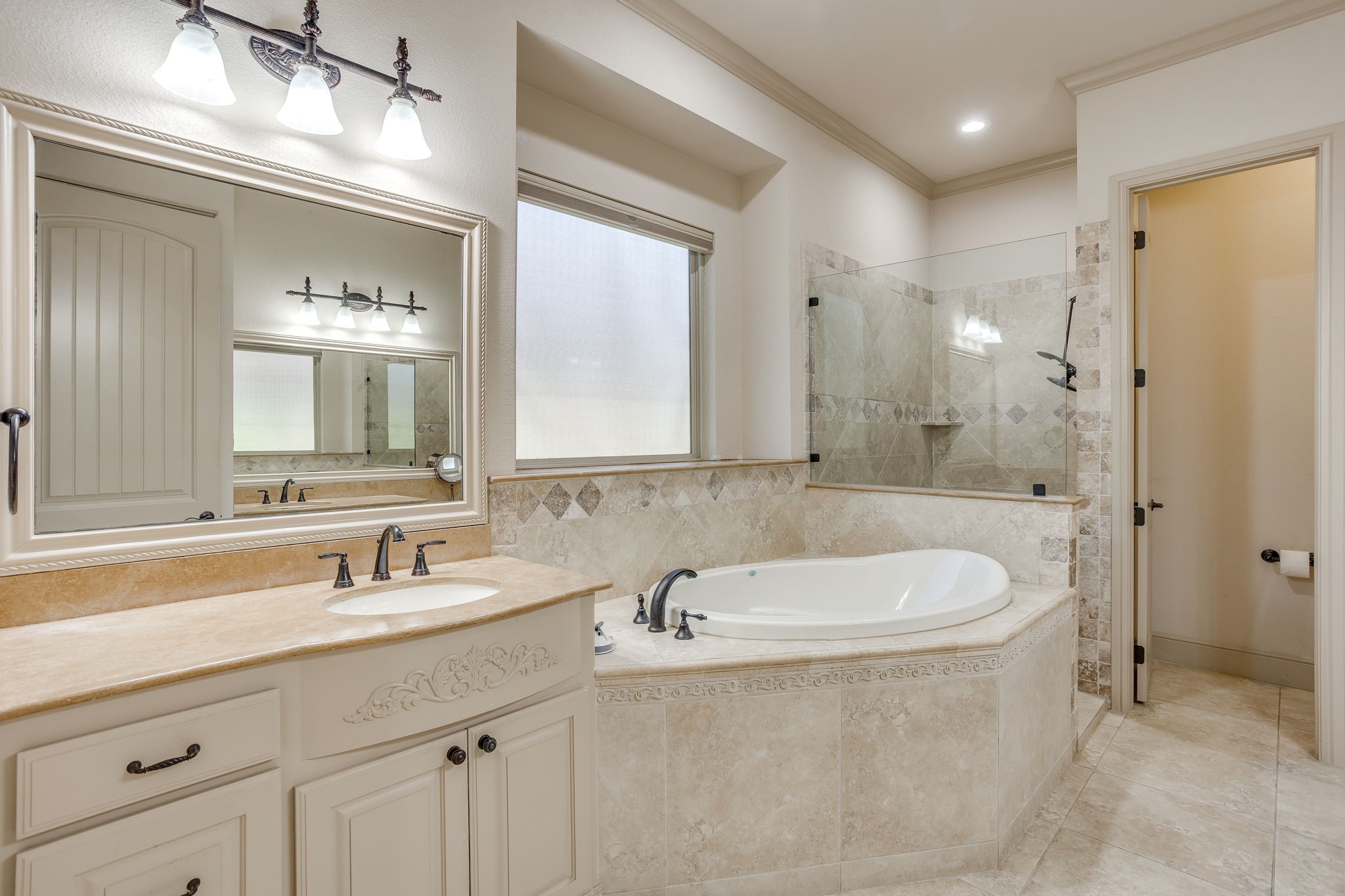 2304 Marseilles Court Granbury TX 76048