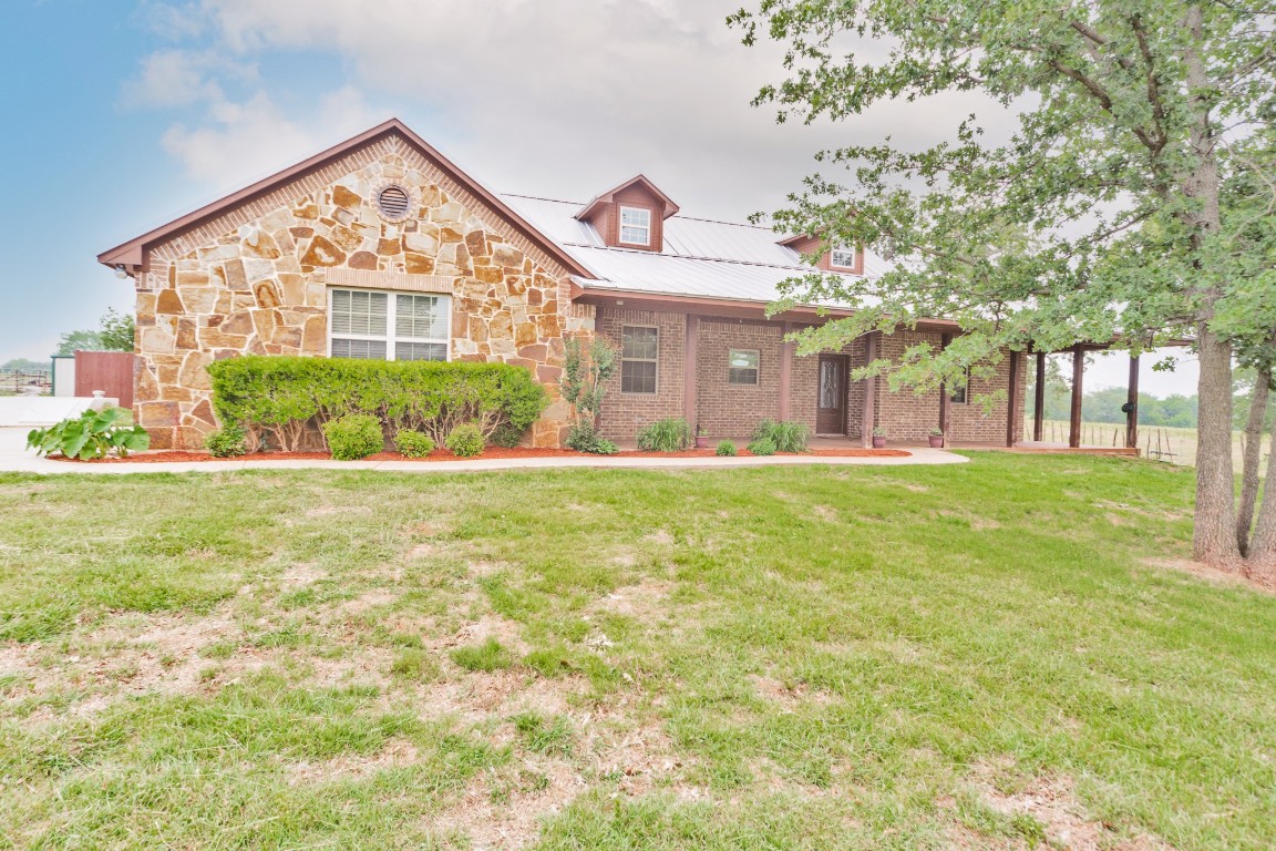 753 County Road 2215 Decatur TX 76234