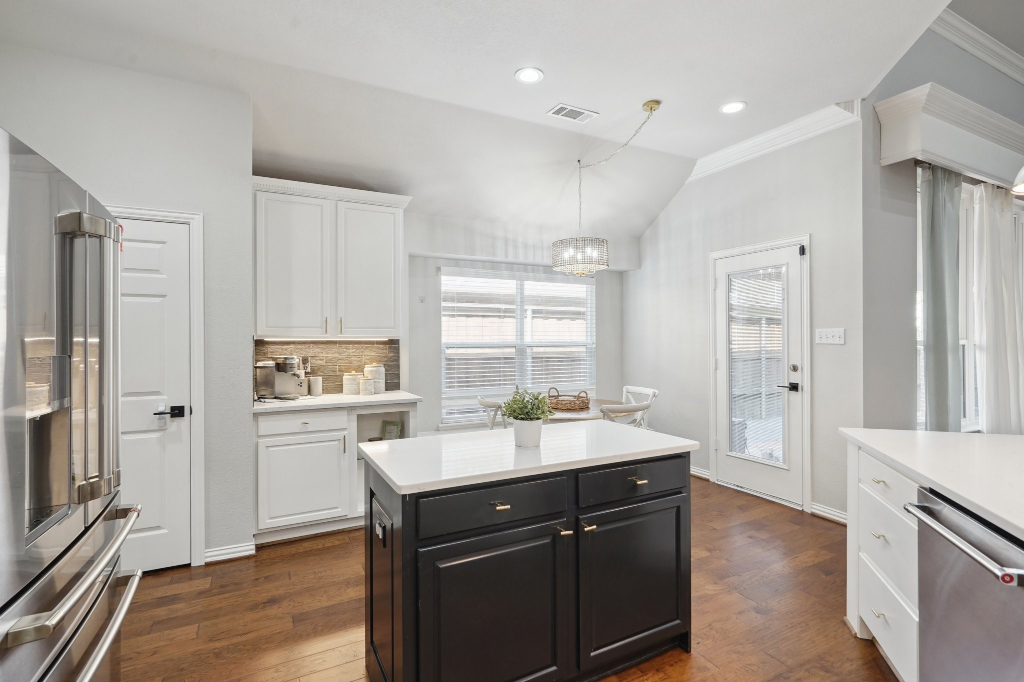 943 Briar Oaks Drive Rockwall TX 75087