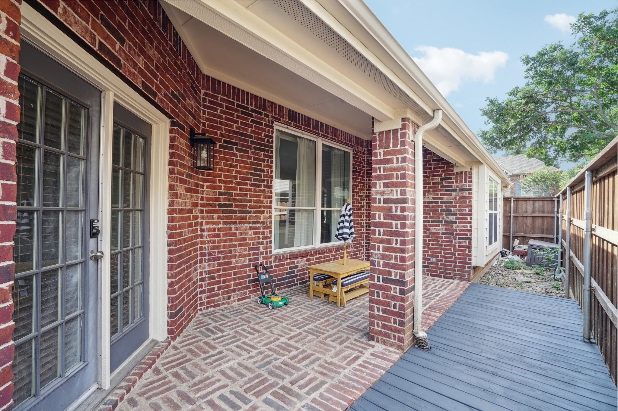 943 Briar Oaks Drive Rockwall TX 75087