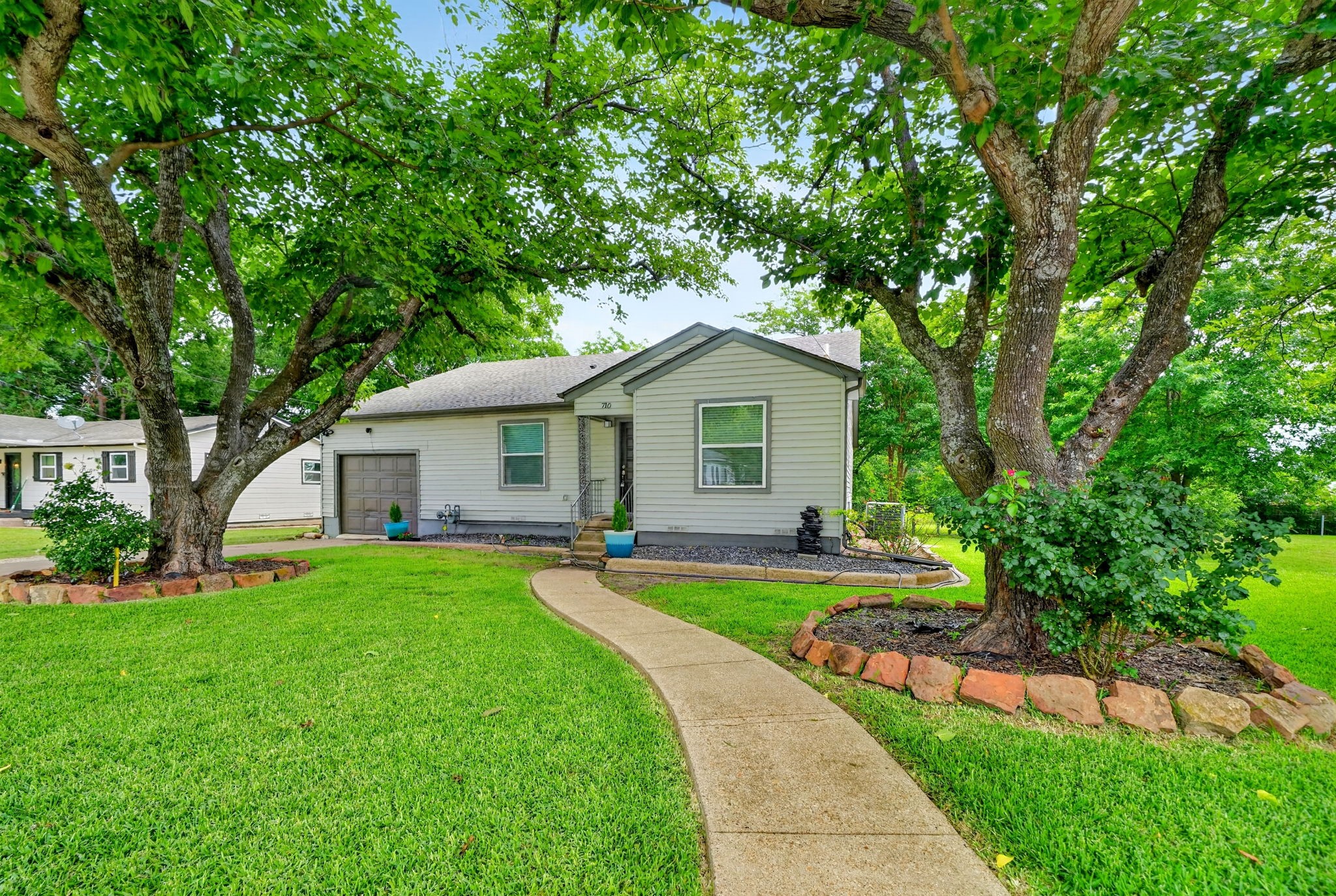 710 N Josephine Street Royse City TX 75189