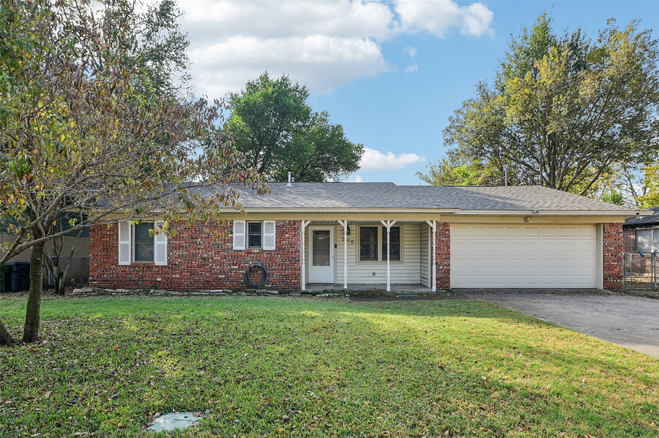 506 Lynda Lane Arlington TX 76010