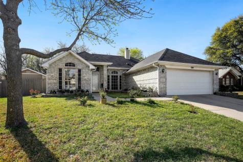 4512 Wisdom Way Haltom City TX 76117