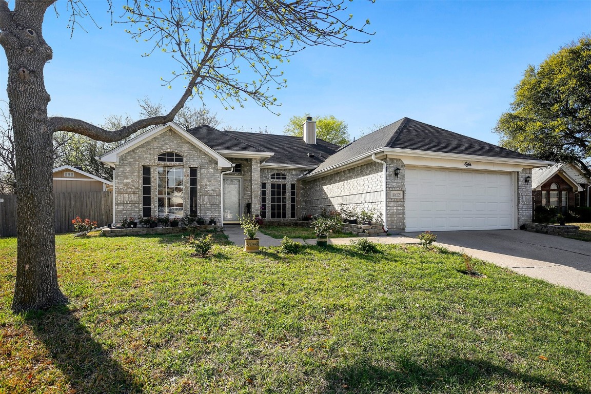 4512 Wisdom Way Haltom City TX 76117