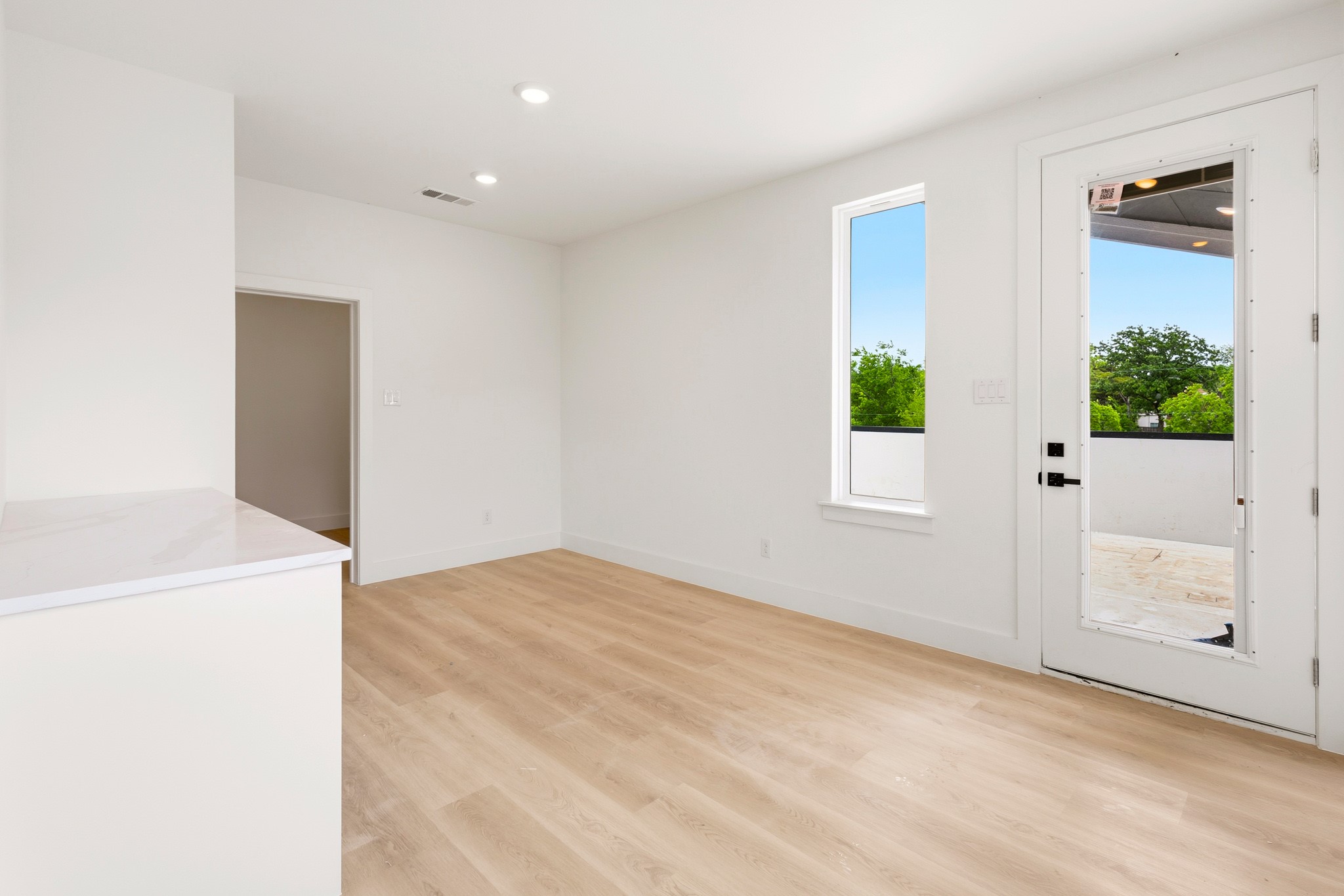 413 N Patton Avenue Dallas TX 75203