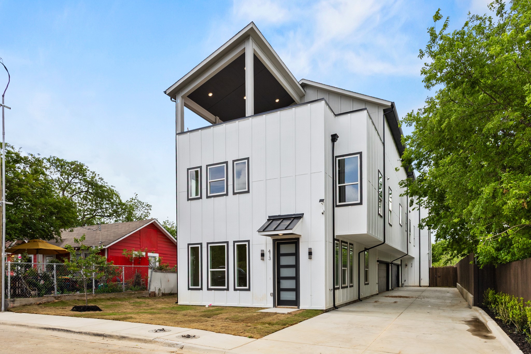 413 N Patton Avenue Dallas TX 75203
