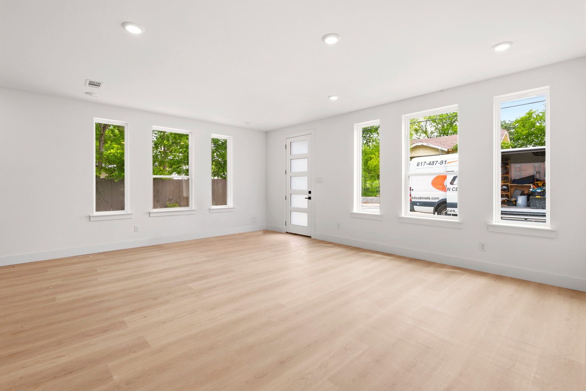 413 N Patton Avenue Dallas TX 75203