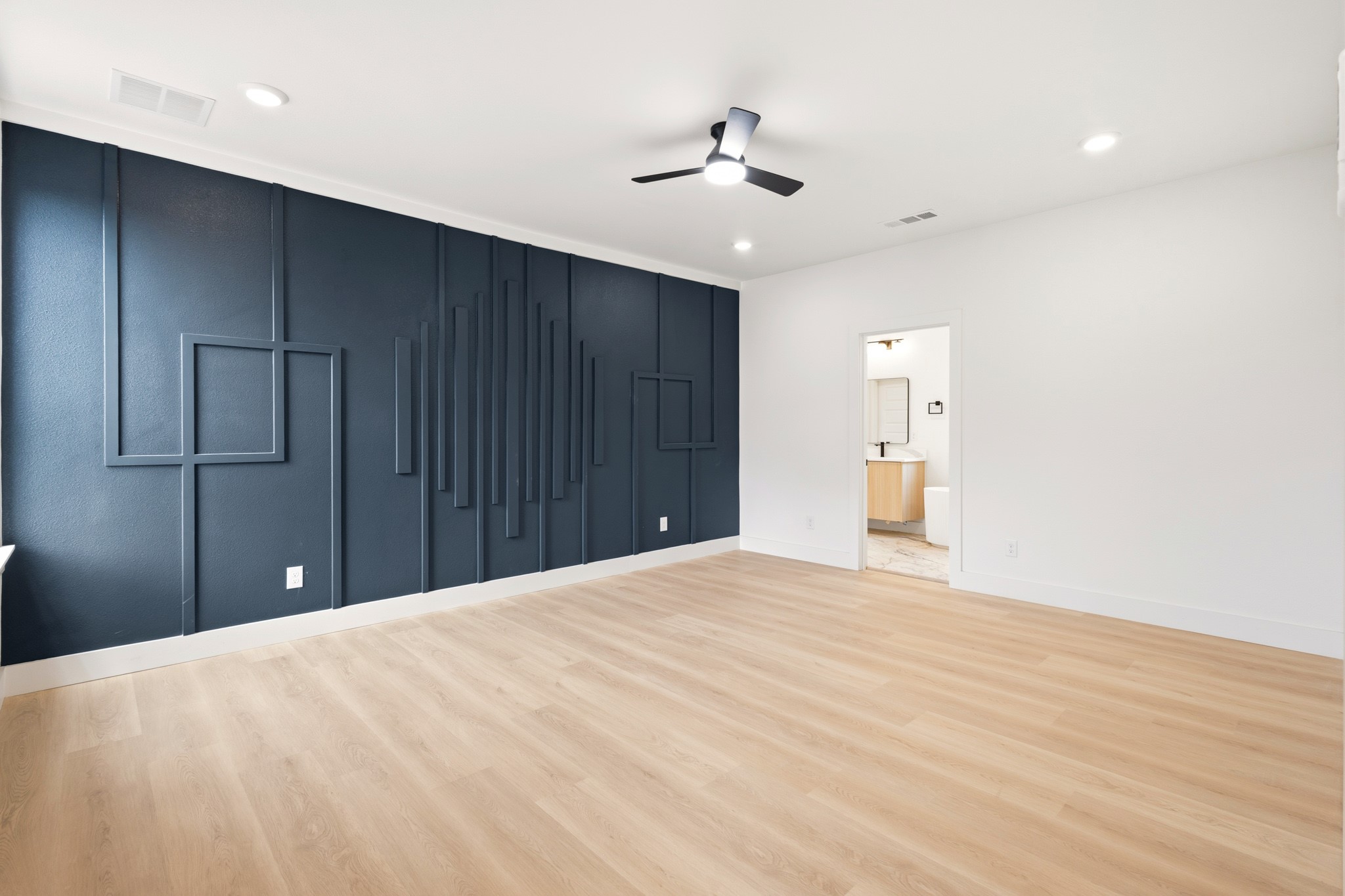 413 N Patton Avenue Dallas TX 75203